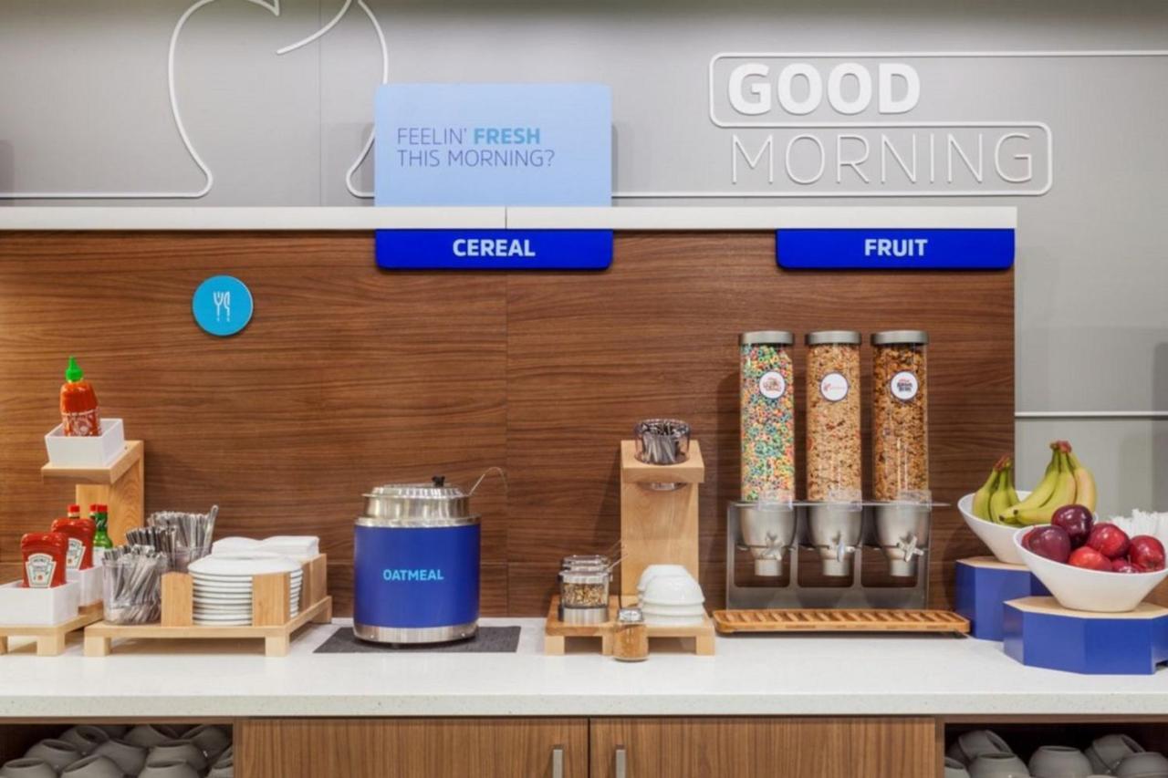 Holiday Inn Express & Suites Atlanta South - Stockbridge By Ihg Esterno foto